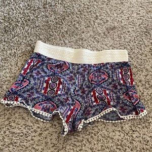 No Boundaries Shorts size L/G